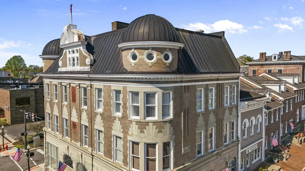 339 Main Street Paris KY 40361