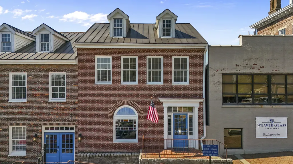 339 Main Street Paris KY 40361