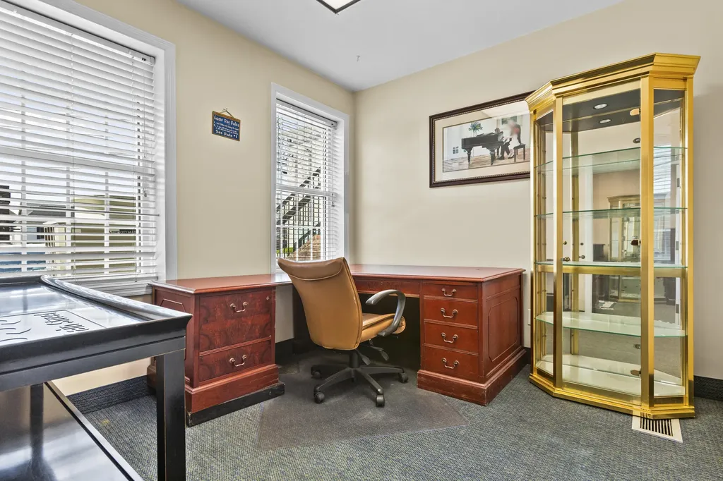 339 Main Street Paris KY 40361