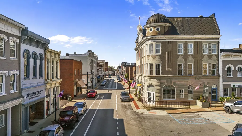 339 Main Street Paris KY 40361