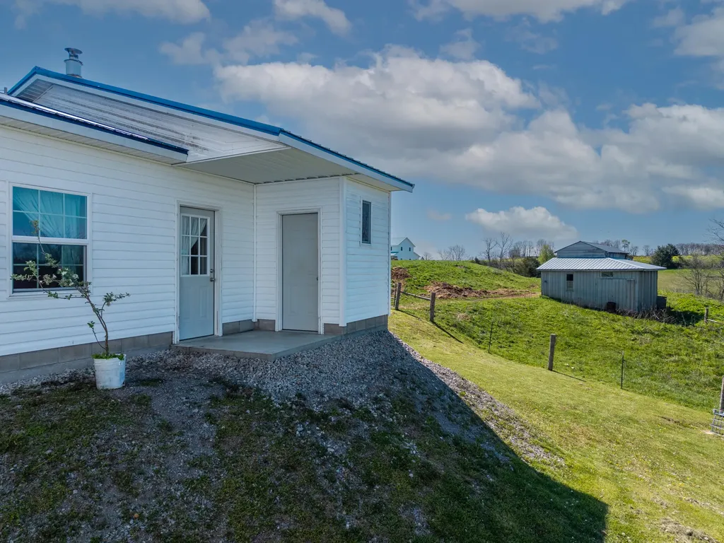 608 Saunders Lane Hillsboro KY 41049