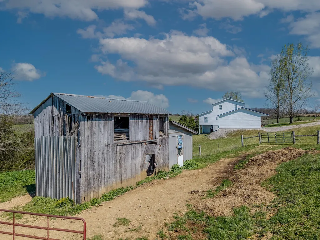 608 Saunders Lane Hillsboro KY 41049