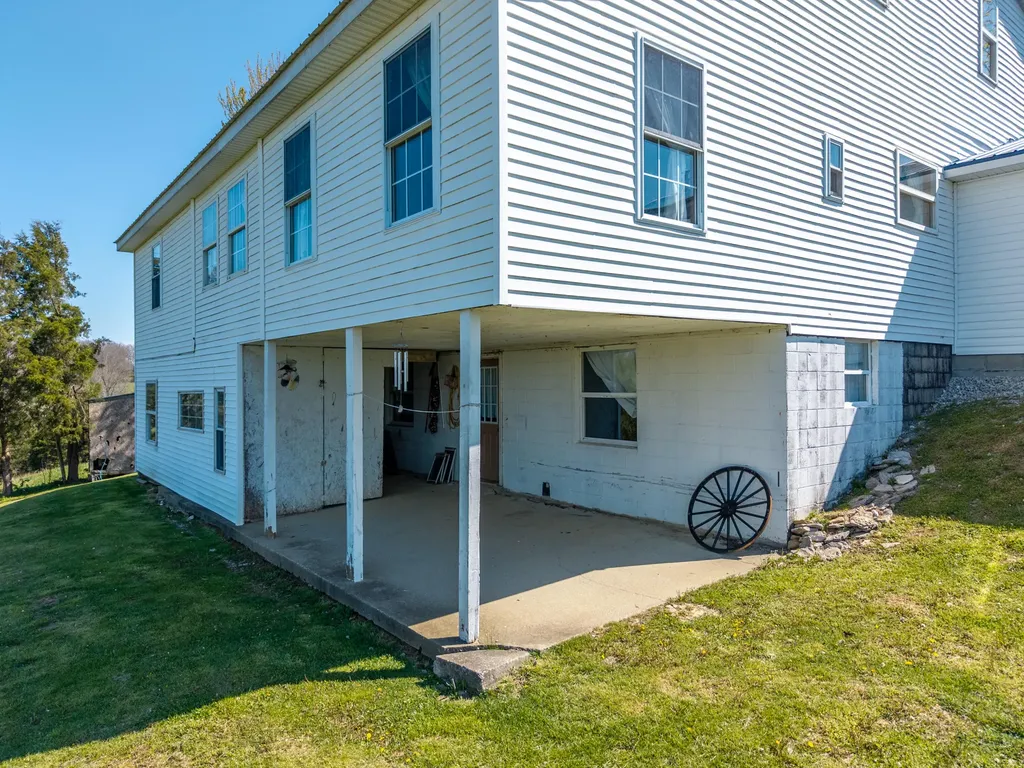 608 Saunders Lane Hillsboro KY 41049