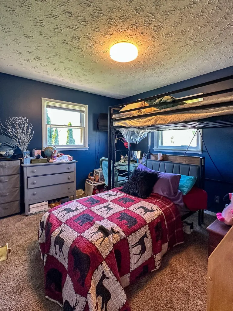 241 8th Avenue Clay City KY 40312