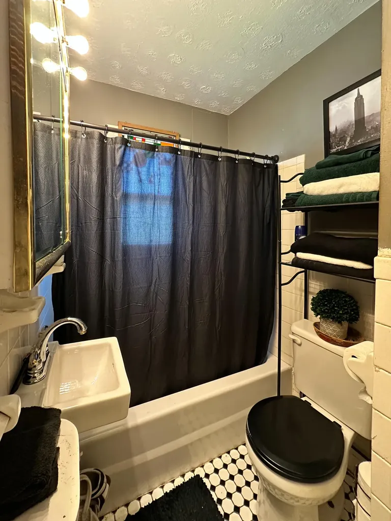 241 8th Avenue Clay City KY 40312