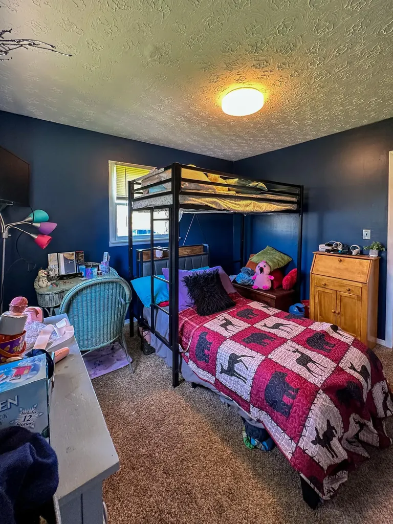 241 8th Avenue Clay City KY 40312