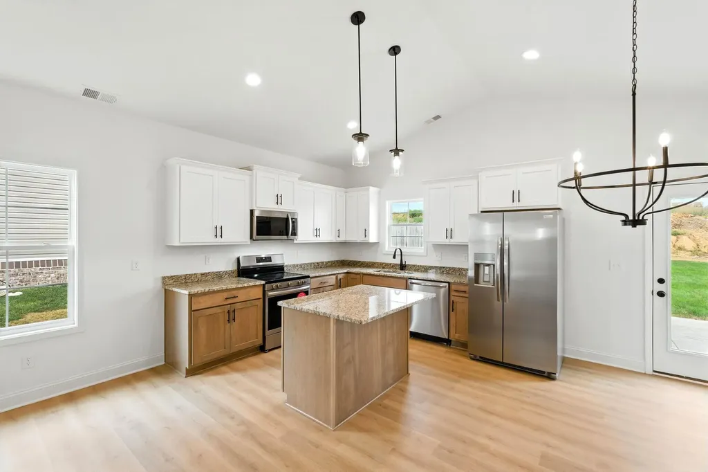 4120 Meadowlark Road Lexington KY 40509