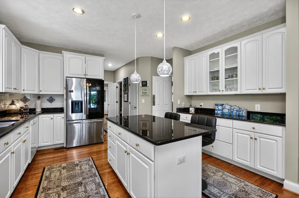 910 Hunter Drive Lancaster KY 40444