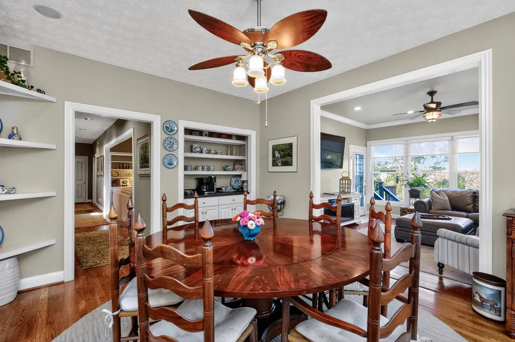 910 Hunter Drive Lancaster KY 40444