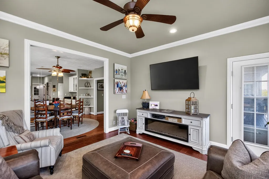 910 Hunter Drive Lancaster KY 40444