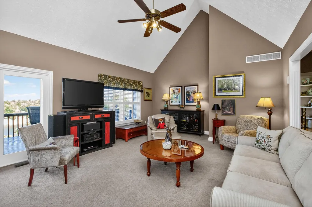 910 Hunter Drive Lancaster KY 40444