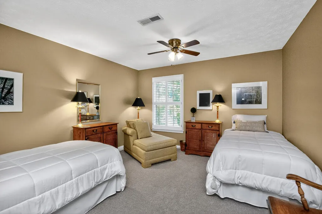 910 Hunter Drive Lancaster KY 40444