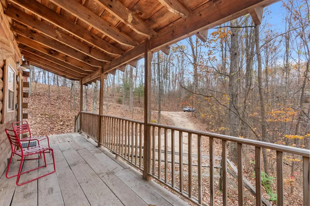 1704 Chop Chestnut Road Stanton KY 40380