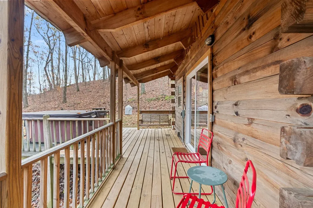 1704 Chop Chestnut Road Stanton KY 40380