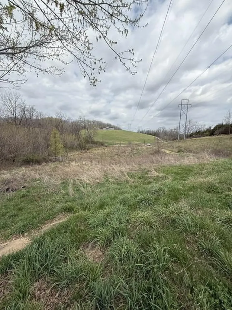 1223 Glass Pike Stamping Ground KY 40379