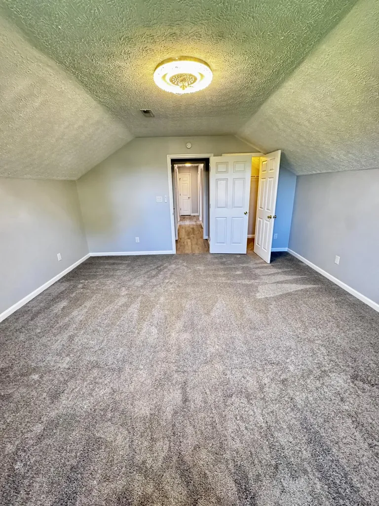 2469 English Station Drive Lexington KY 40514