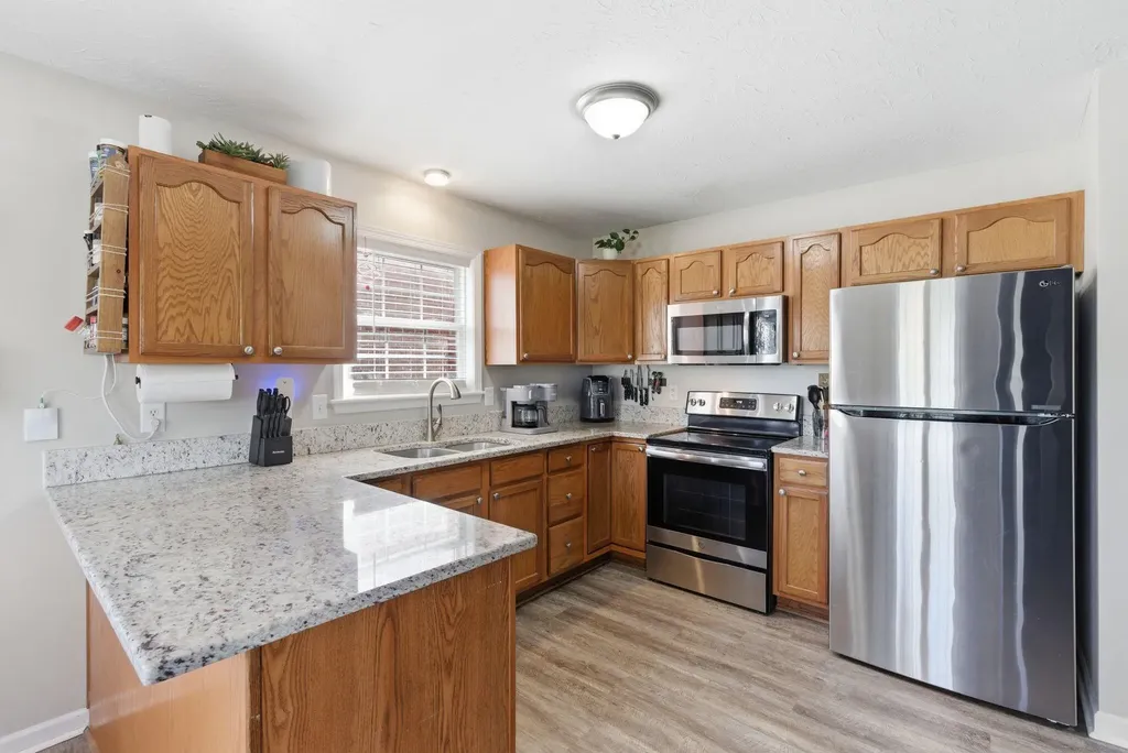 204 Village Drive Frankfort KY 40601