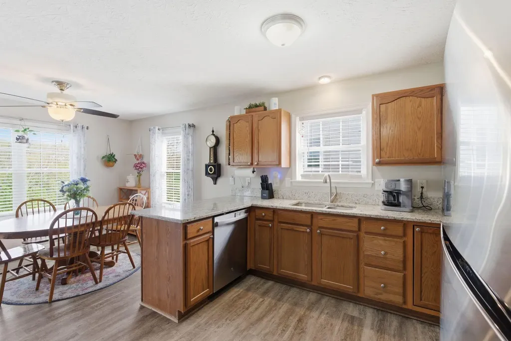 204 Village Drive Frankfort KY 40601