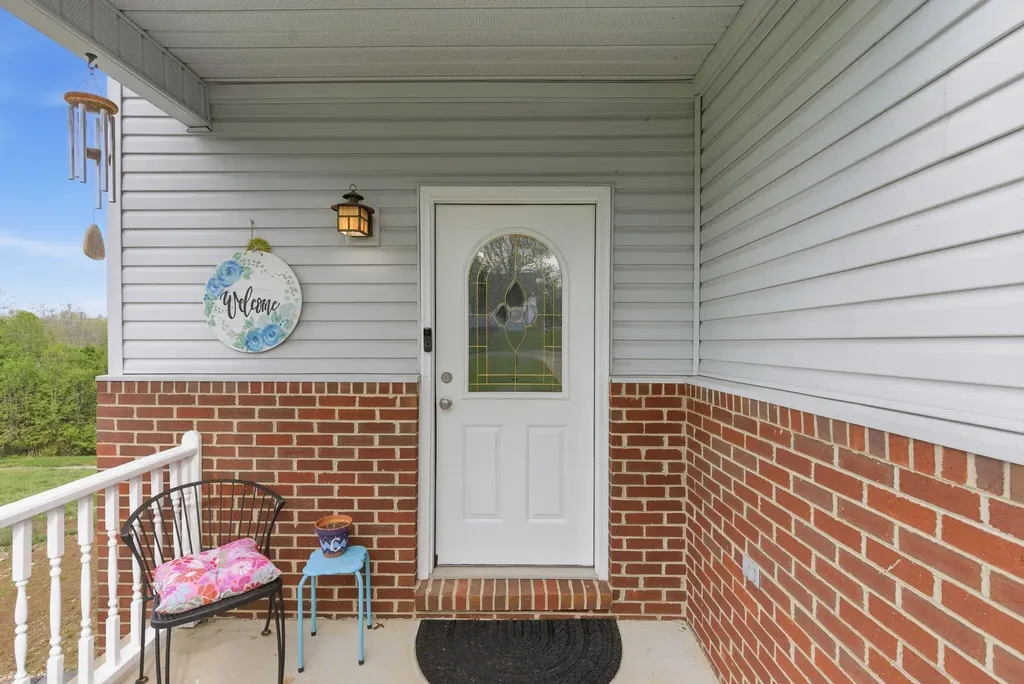 204 Village Drive Frankfort KY 40601