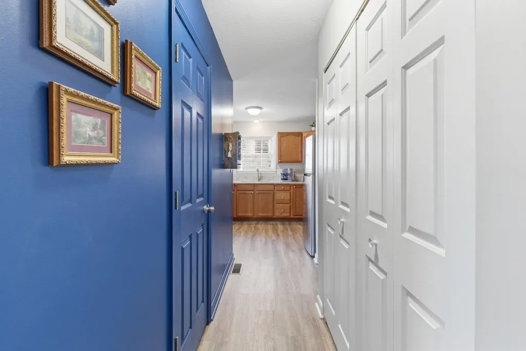 204 Village Drive Frankfort KY 40601