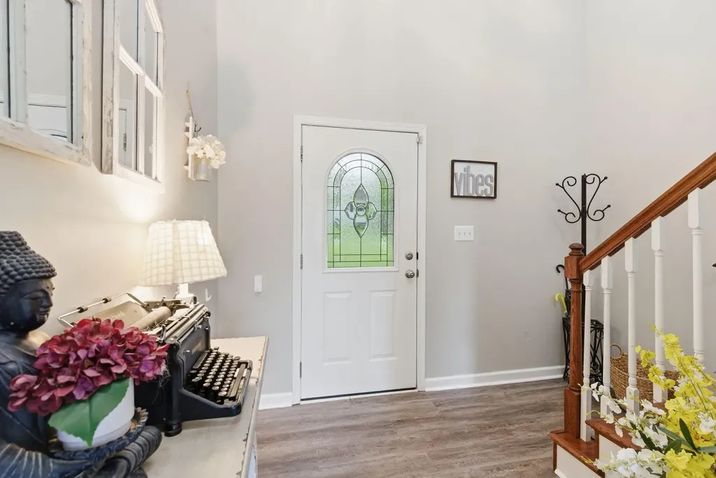 204 Village Drive Frankfort KY 40601
