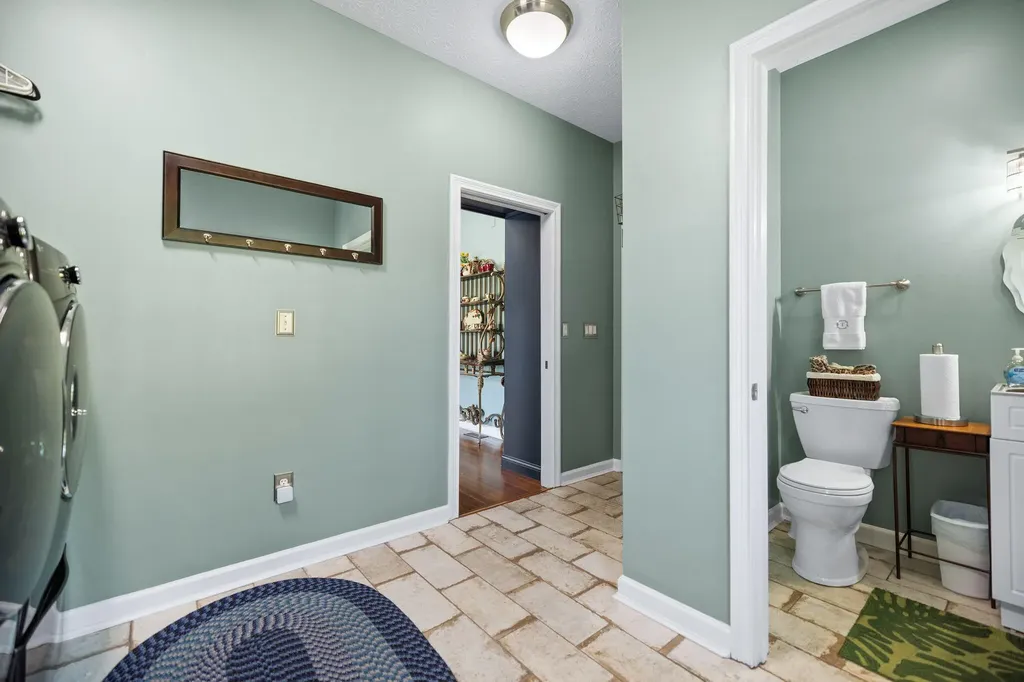 14 Brookview Lane London KY 40744