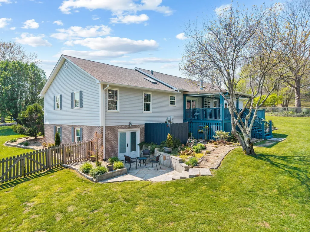 14 Brookview Lane London KY 40744
