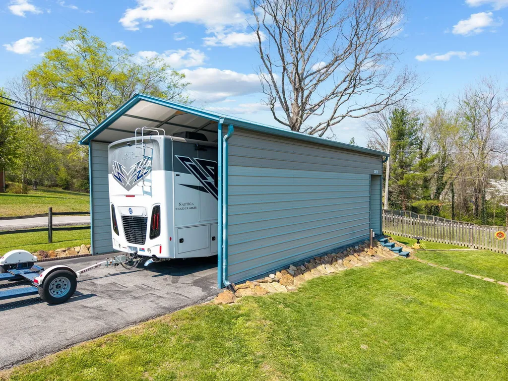 14 Brookview Lane London KY 40744