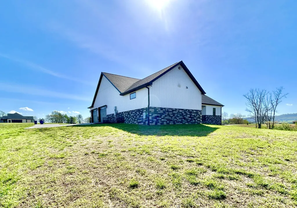 808 Goldenberg Lane Somerset KY 42503