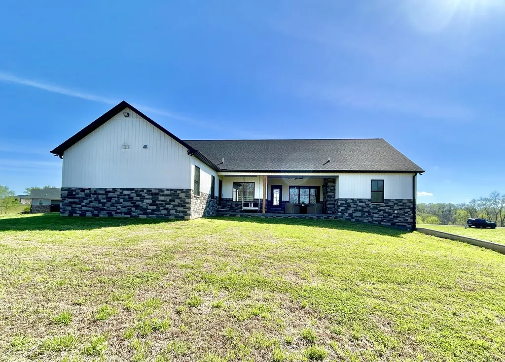 808 Goldenberg Lane Somerset KY 42503