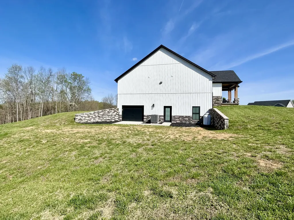 808 Goldenberg Lane Somerset KY 42503