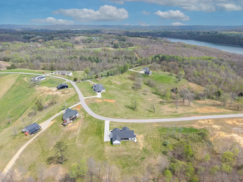 808 Goldenberg Lane Somerset KY 42503