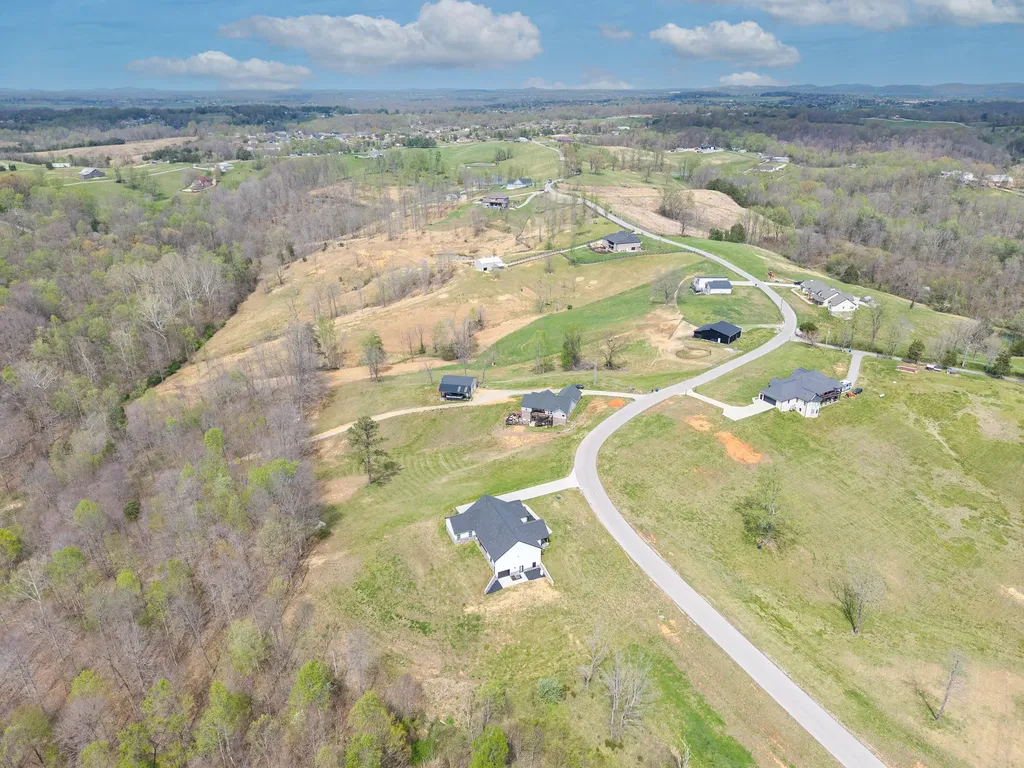 808 Goldenberg Lane Somerset KY 42503