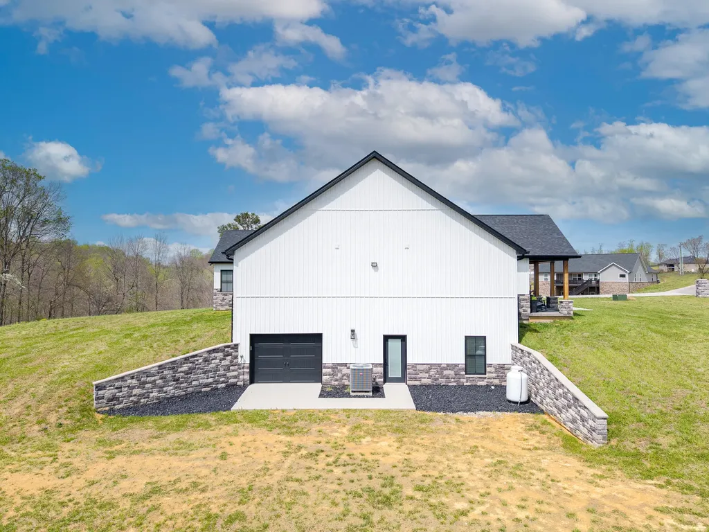 808 Goldenberg Lane Somerset KY 42503