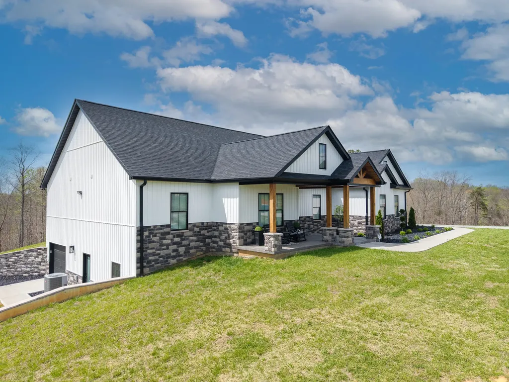 808 Goldenberg Lane Somerset KY 42503