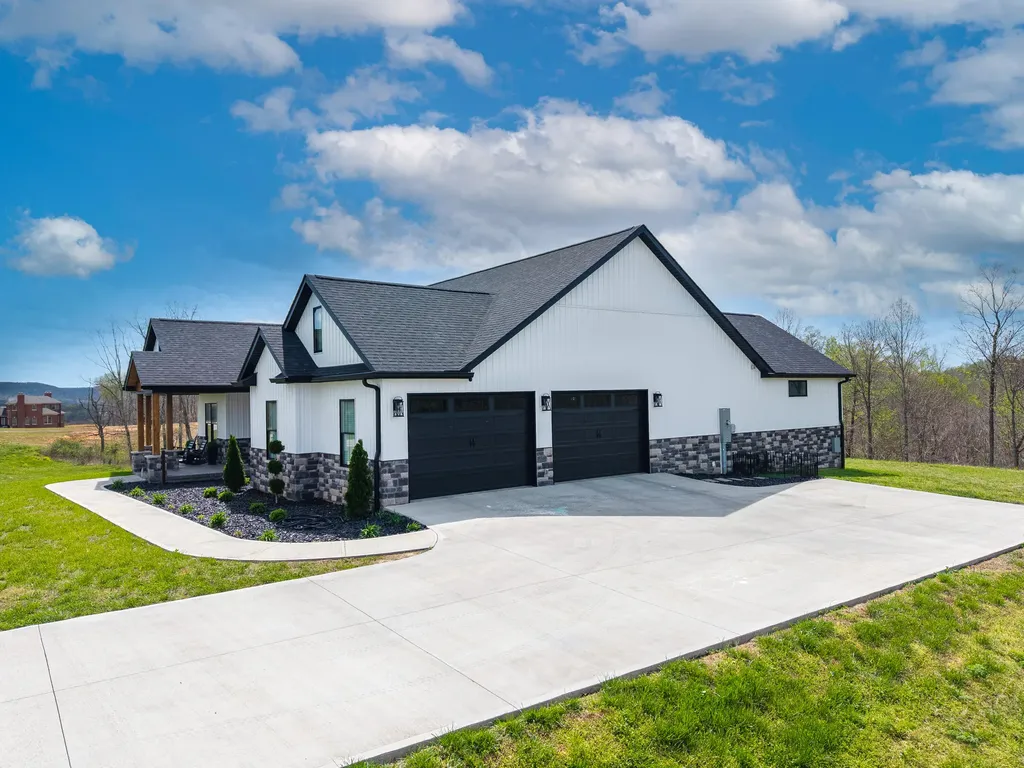 808 Goldenberg Lane Somerset KY 42503