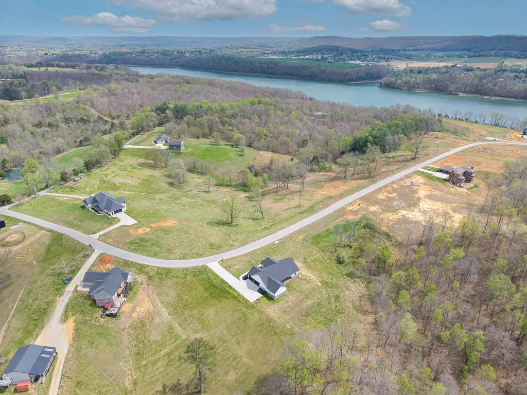 808 Goldenberg Lane Somerset KY 42503