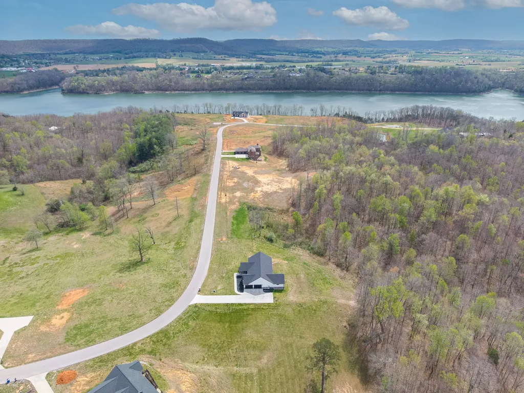 808 Goldenberg Lane Somerset KY 42503