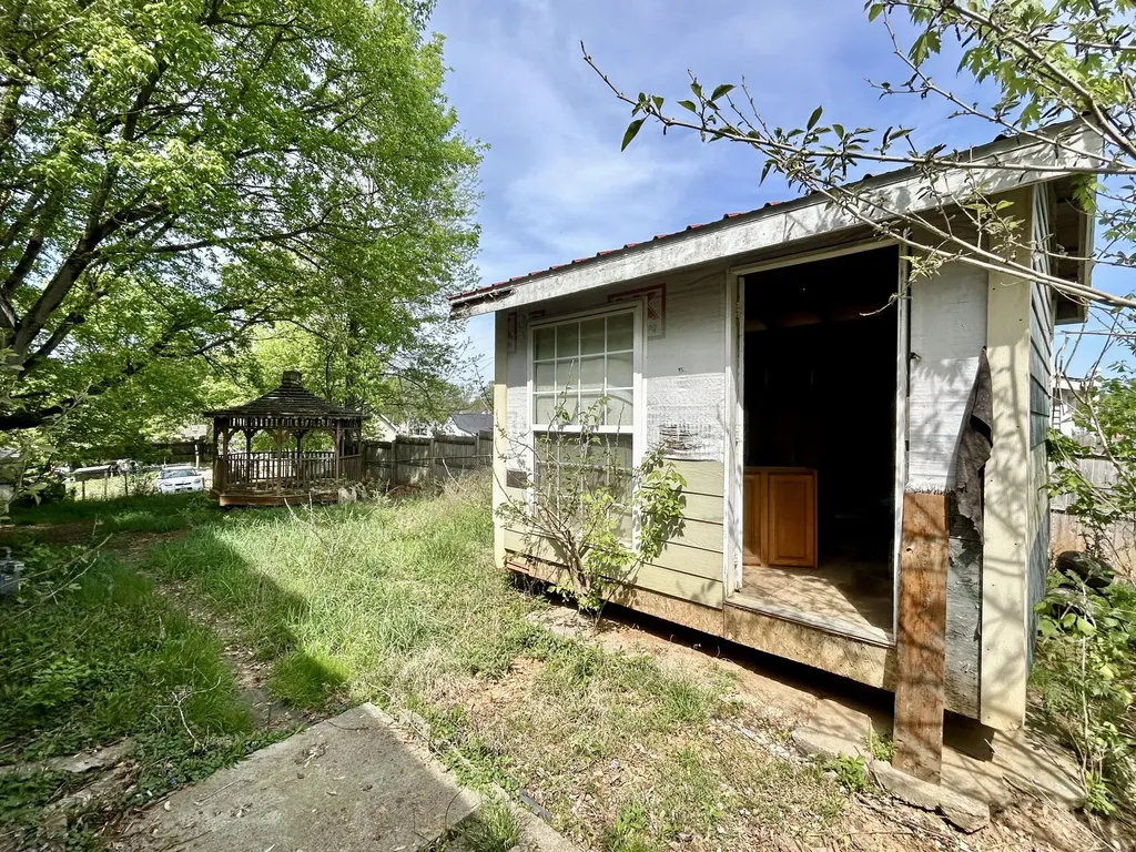 804 Nixon Street Ferguson KY 42533