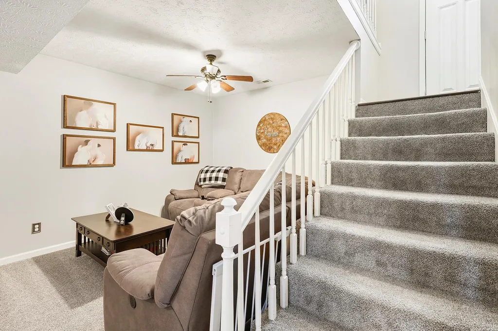 121 Eastland Drive Paris KY 40361