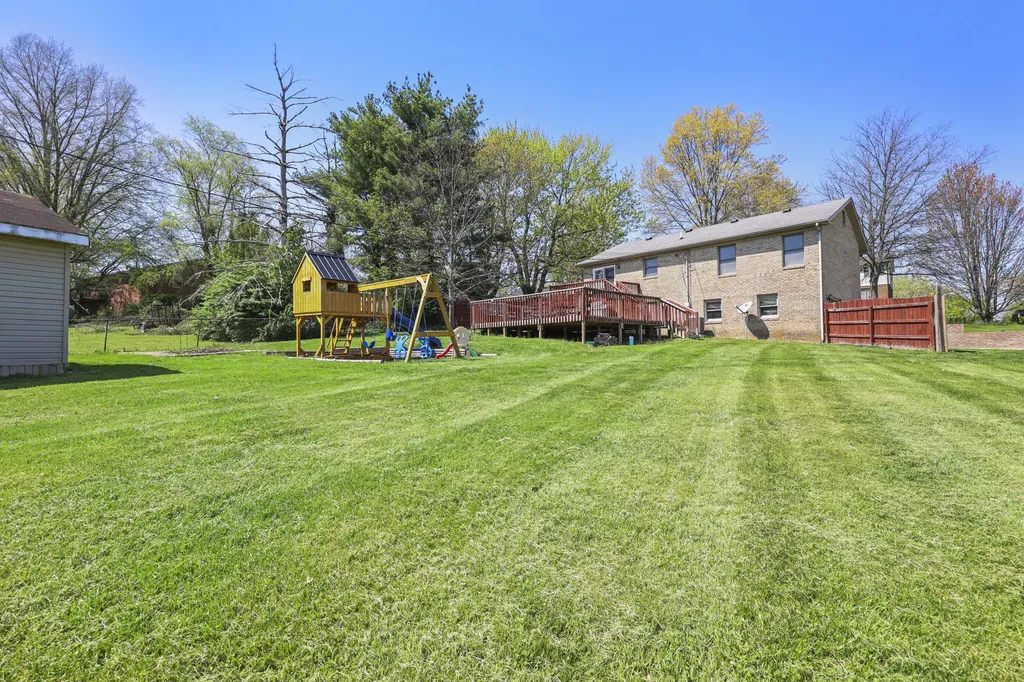 121 Eastland Drive Paris KY 40361