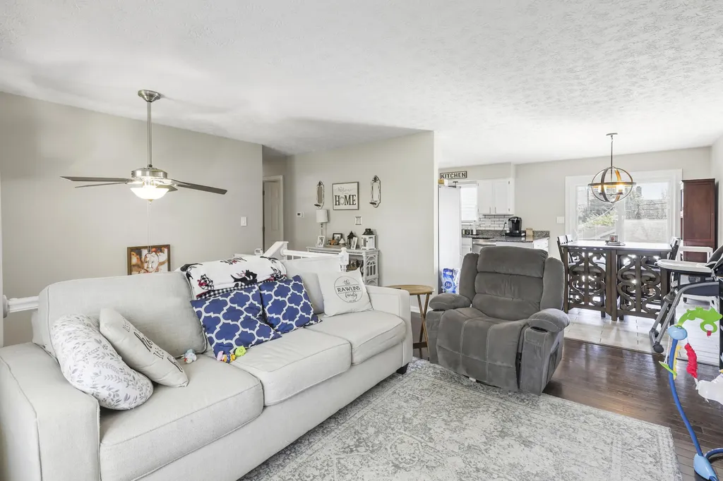121 Eastland Drive Paris KY 40361