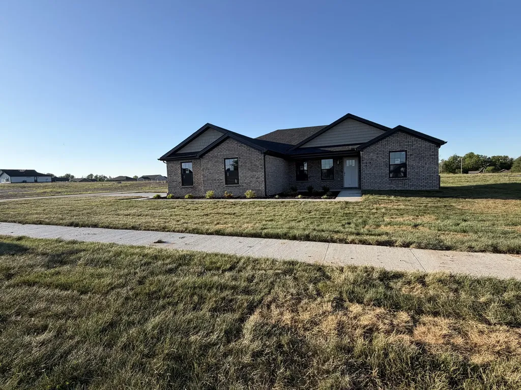 224 Navajo Drive Richmond KY 40475