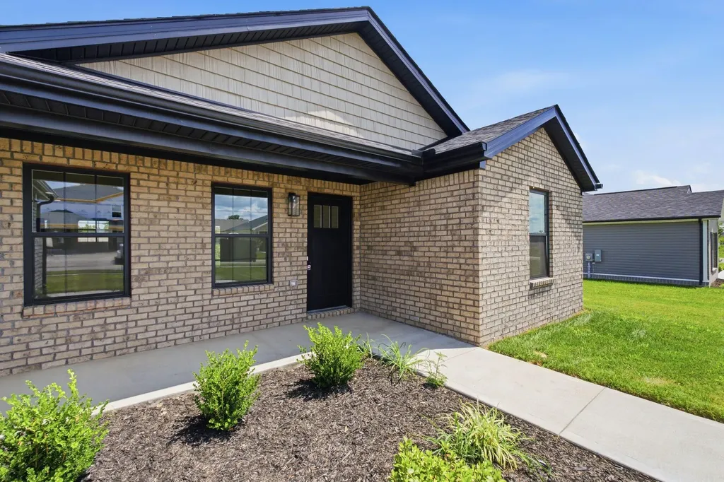 224 Navajo Drive Richmond KY 40475
