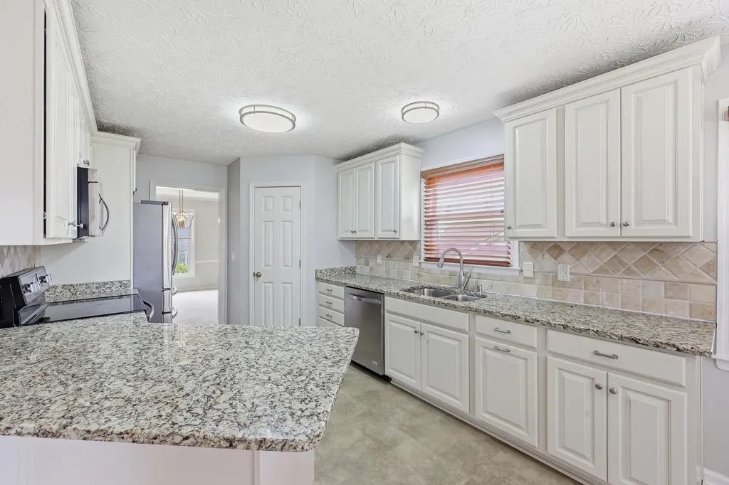 833 Isaac Shelby Circle Frankfort KY 40601