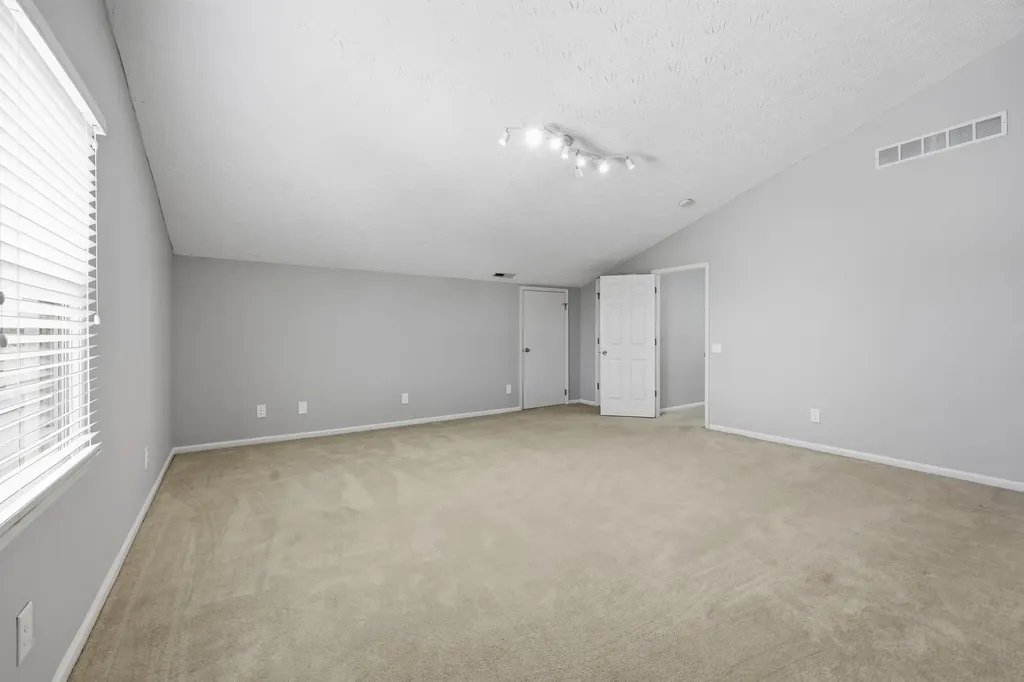 833 Isaac Shelby Circle Frankfort KY 40601