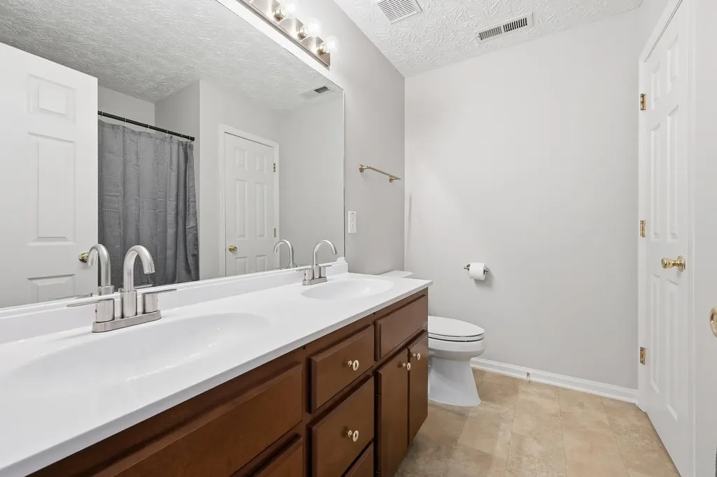 833 Isaac Shelby Circle Frankfort KY 40601