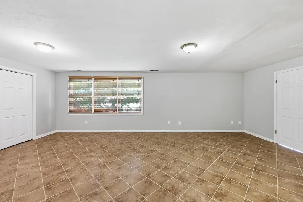 833 Isaac Shelby Circle Frankfort KY 40601
