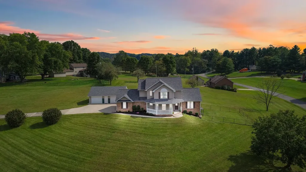 236 Pine Street Somerset KY 42503