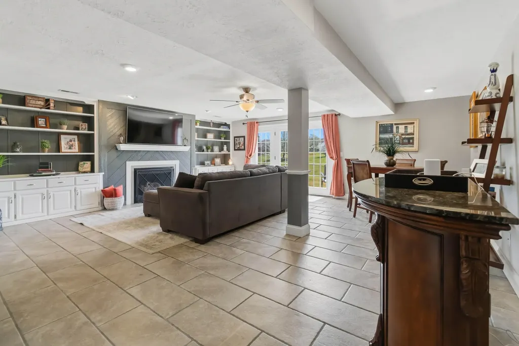 236 Pine Street Somerset KY 42503